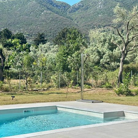 Splash Suites With Private Pools Nikiana Exteriör bild