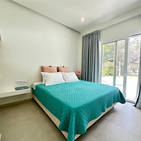 Splash Suites With Private Pools Nikiana Exteriör bild