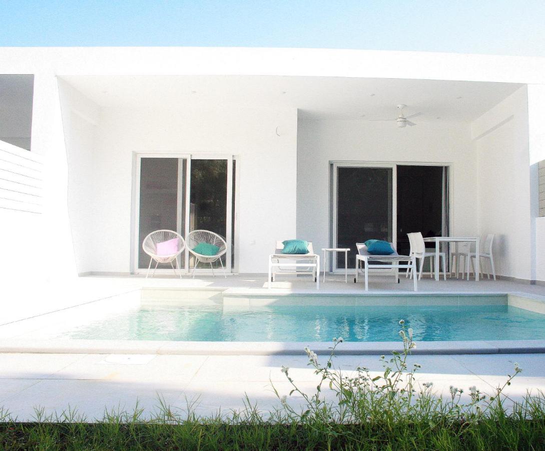 Splash Suites With Private Pools Nikiana Exteriör bild